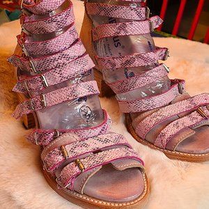 Freebird Casandra Pink Sandals